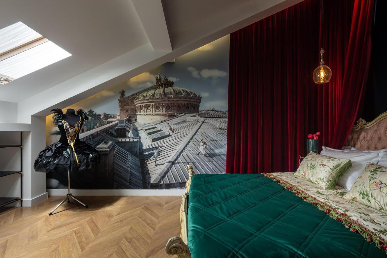 Mola Mola Apart Hotel Lviv Bagian luar foto