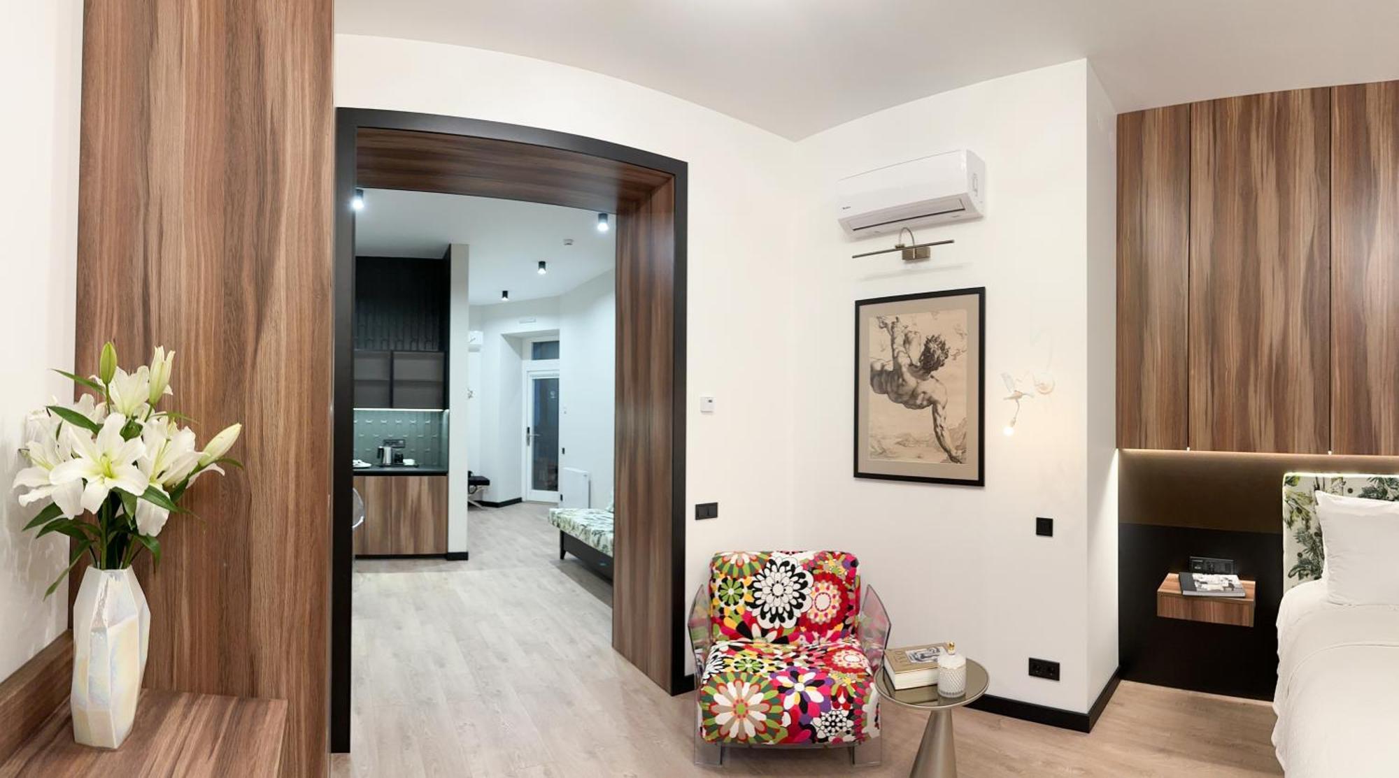 Mola Mola Apart Hotel Lviv Bagian luar foto
