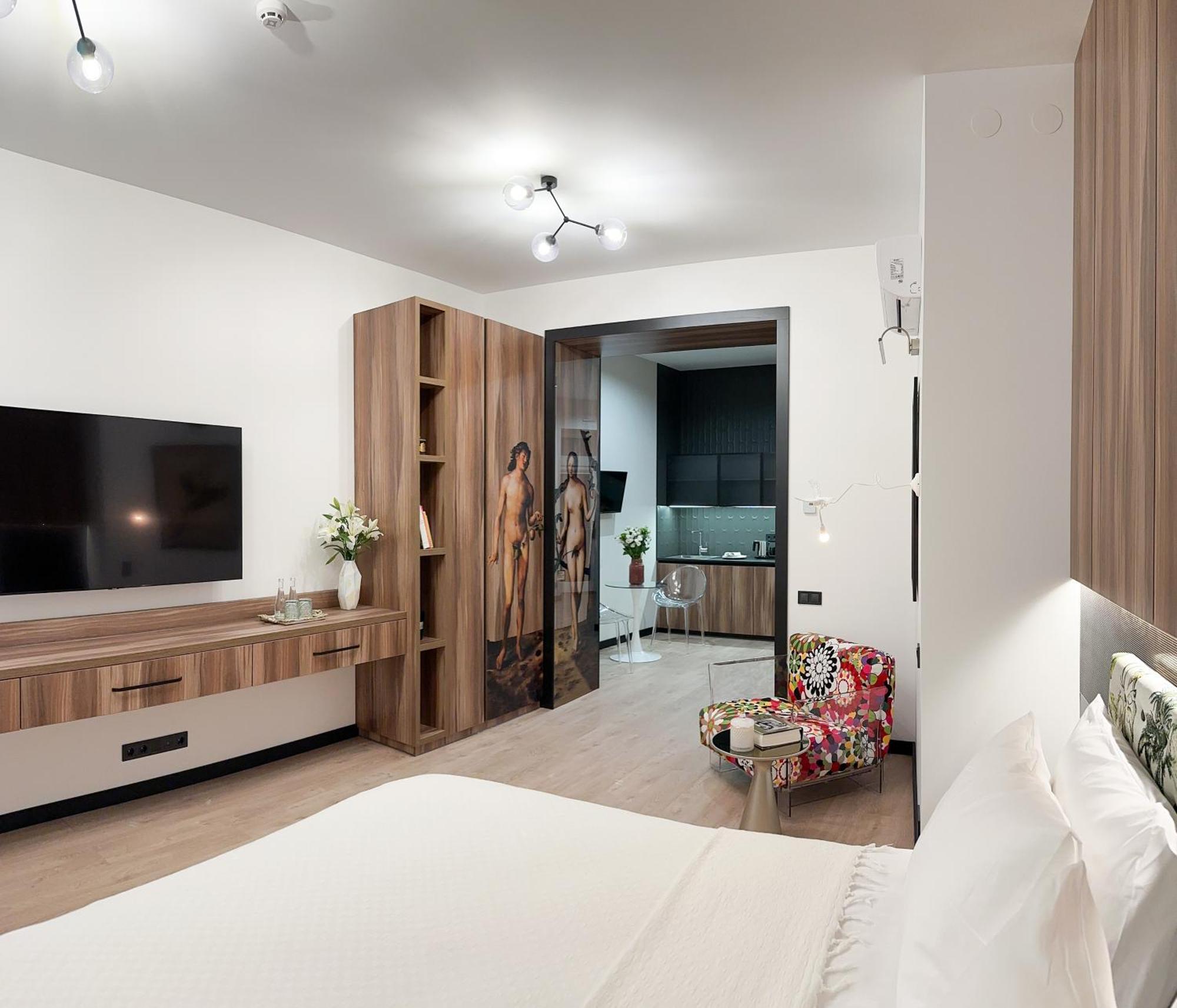 Mola Mola Apart Hotel Lviv Bagian luar foto