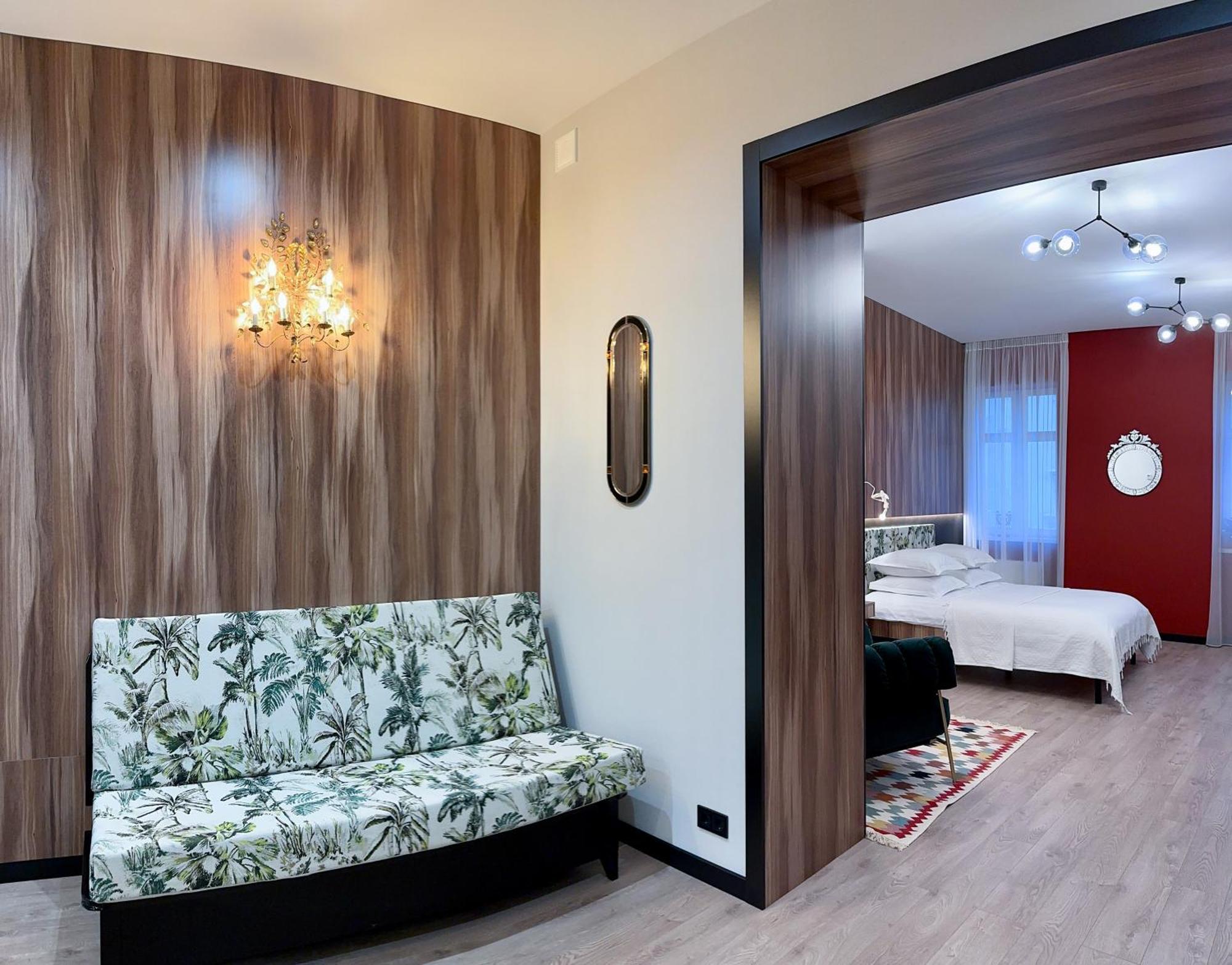 Mola Mola Apart Hotel Lviv Bagian luar foto